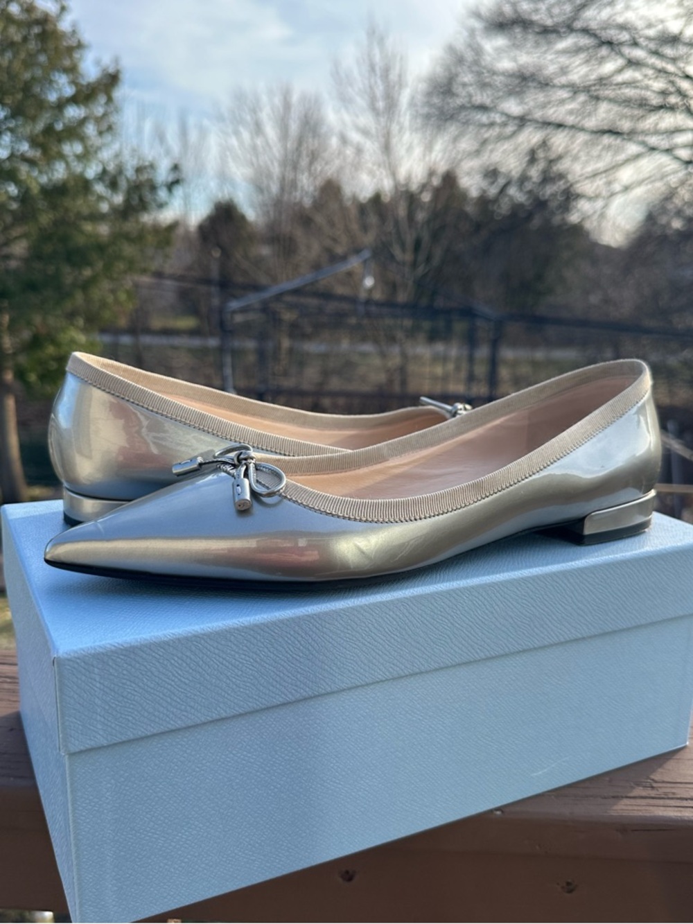 ✨HOST PICK✨ PRADA FLATS (IT 40)